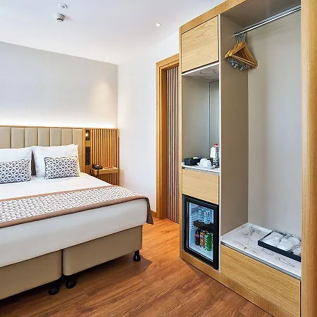 Hotel Thank Sultanahmet 4*